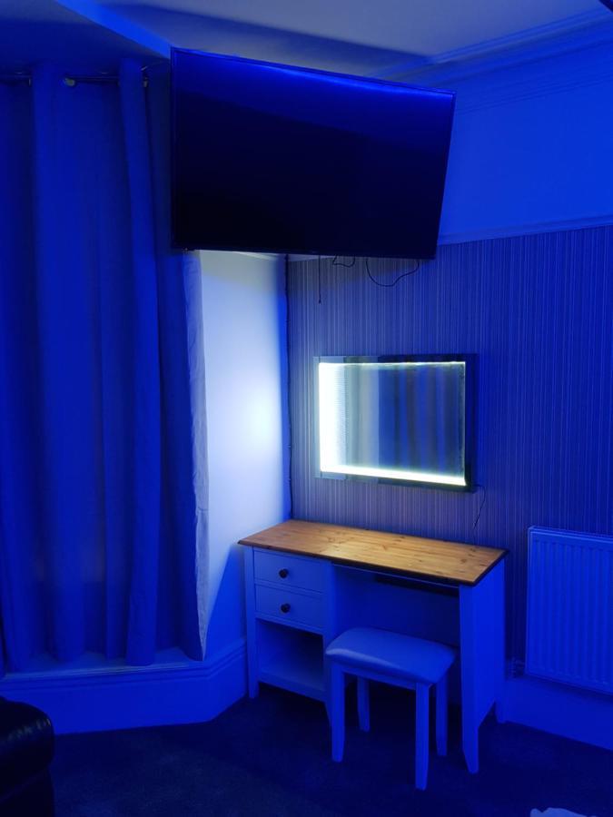 Highfields Living - All Rooms Ensuite- Free Wifi- Free Local Parking Шефилд Экстерьер фото
