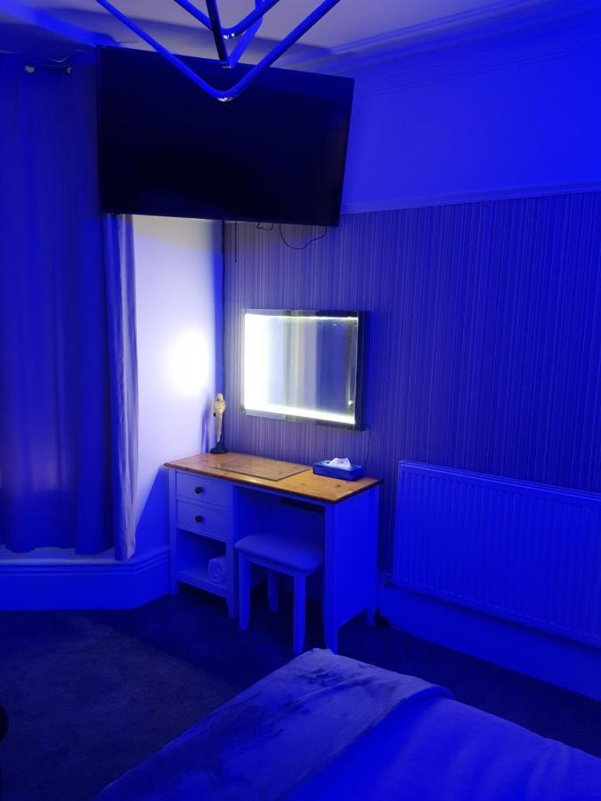 Highfields Living - All Rooms Ensuite- Free Wifi- Free Local Parking Шефилд Экстерьер фото